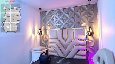    online show from September 2025 07:48:02 PM