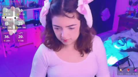 Snapshot of meraki_fraise chatting on April 2026 11:35:02 PM online show from April 2026 11:35:02 PM
