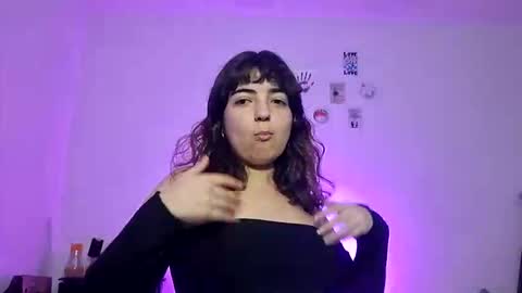 Snapshot of meraki_fraise chatting on April 2026 02:48:02 AM online show from April 2026 02:48:02 AM