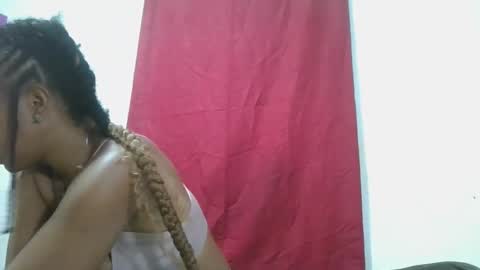 meraldaaaa online show from October 2025 04:59:02 PM