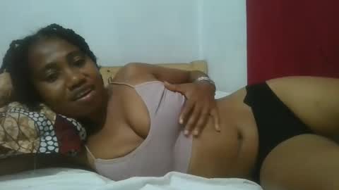 meraldaaaa online show from October 2025 12:03:01 AM