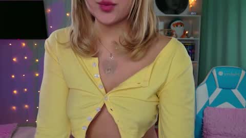 Molly online show from March 2026 04:28:02 AM