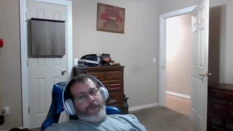 mercer1977 online show from December 2025 02:55:01 PM