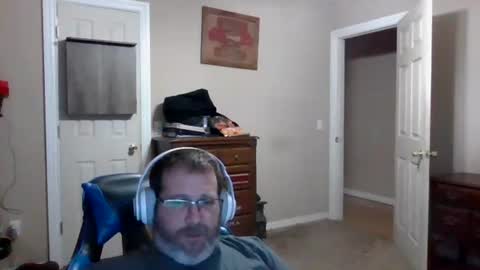 mercer1977 online show from December 2025 04:33:01 PM