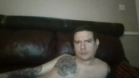 Snapshot of mercher627021 chatting on January 2025 11:29:01 PM ezio online show from January 2025 11:29:01 PM