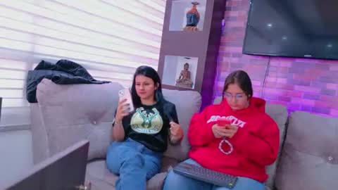 Snapshot of meredith_spencer chatting on June 2026 02:40:01 PM meredith_spencer online show from June 2026 02:40:01 PM