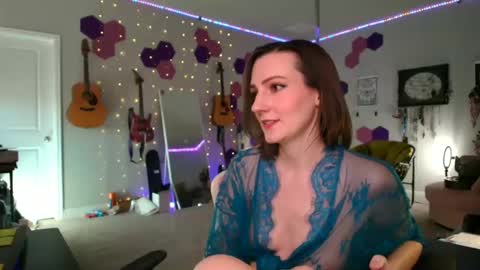 Meredith Bae online show from December 2024 10:41:02 PM