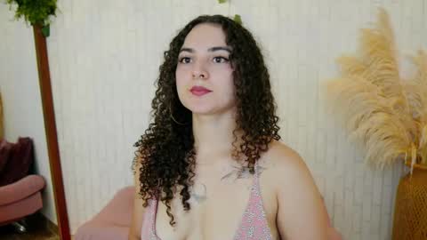 Snapshot of merida_bell18 chatting on September 2025 11:26:01 PM Merida Bell online show from September 2025 11:26:01 PM