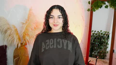 Merida Bell online show from November 2025 10:54:01 PM