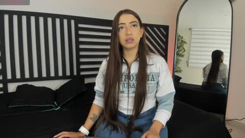 Snapshot of merida_taylor_ chatting on December 2024 11:09:02 AM Merida online show from December 2024 11:09:02 AM