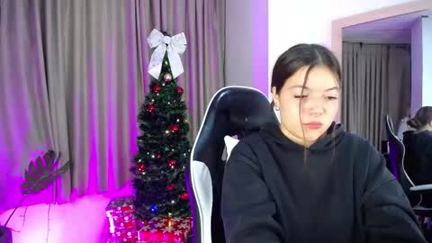 Snapshot of meridadunbroch chatting on December 2025 12:43:01 PM Merida online show from December 2025 12:43:01 PM