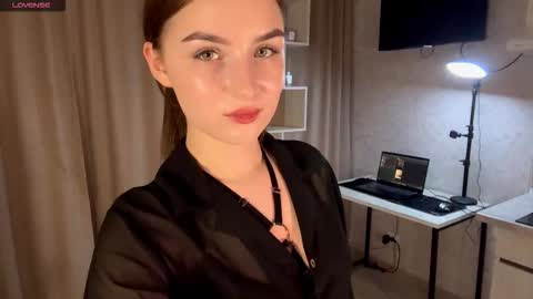 Snapshot of meridethvilca chatting on November 2025 08:09:01 PM Rina online show from November 2025 08:09:01 PM