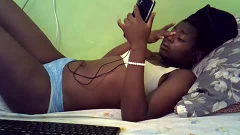merlin_queen online show from February 2025 10:32:02 AM