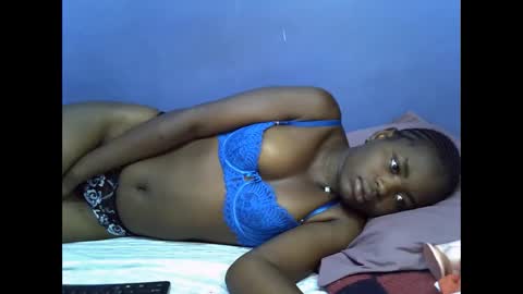 Snapshot of merlin_queen chatting on October 2025 07:50:02 AM merlin_queen online show from October 2025 07:50:02 AM