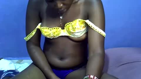 Snapshot of merlin_queen chatting on October 2025 12:41:01 AM merlin_queen online show from October 2025 12:41:01 AM