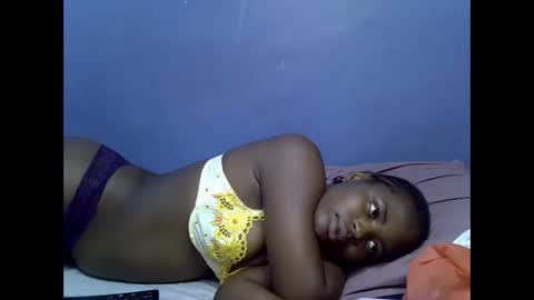 Snapshot of merlin_queen chatting on October 2025 06:38:02 PM merlin_queen online show from October 2025 06:38:02 PM