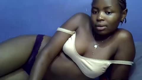 Snapshot of merlin_queen chatting on October 2025 02:15:01 PM merlin_queen online show from October 2025 02:15:01 PM