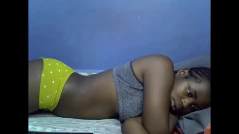 Snapshot of merlin_queen chatting on October 2025 06:37:01 AM merlin_queen online show from October 2025 06:37:01 AM