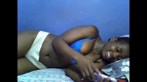 Snapshot of merlin_queen chatting on October 2025 07:03:02 AM merlin_queen online show from October 2025 07:03:02 AM