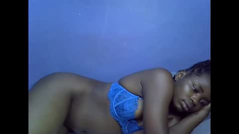 Snapshot of merlin_queen chatting on November 2025 06:59:02 PM merlin_queen online show from November 2025 06:59:02 PM