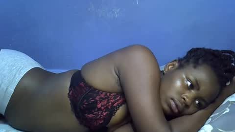 Snapshot of merlin_queen chatting on November 2025 05:35:02 PM merlin_queen online show from November 2025 05:35:02 PM