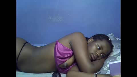 Snapshot of merlin_queen chatting on November 2025 06:49:02 AM merlin_queen online show from November 2025 06:49:02 AM