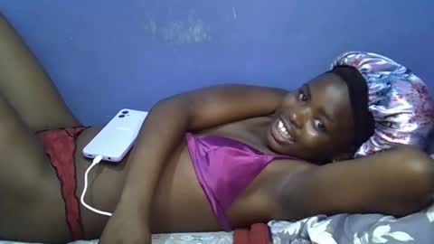 Snapshot of merlin_queen chatting on December 2025 06:57:02 PM merlin_queen online show from December 2025 06:57:02 PM