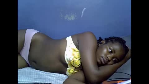 Snapshot of merlin_queen chatting on December 2025 06:23:01 PM merlin_queen online show from December 2025 06:23:01 PM