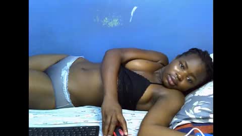 Snapshot of merlin_queen chatting on December 2025 05:53:01 PM merlin_queen online show from December 2025 05:53:01 PM