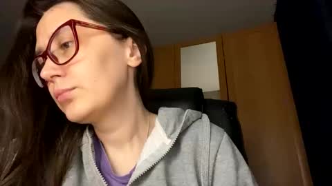 Jessica online show from December 2025 09:22:01 PM