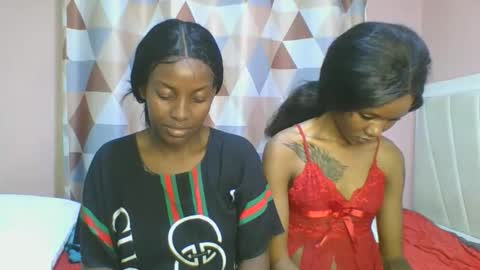 Snapshot of messyluna chatting on June 2026 07:35:02 PM meggy and bree online show from June 2026 07:35:02 PM