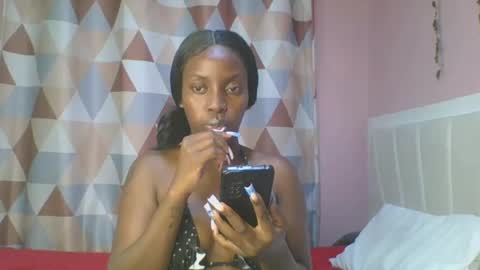 Snapshot of messyluna chatting on June 2026 06:28:01 PM meggy and bree online show from June 2026 06:28:01 PM