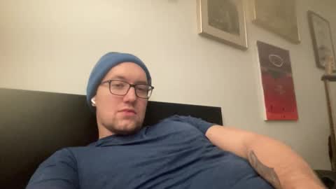 Snapshot of metallica92786 chatting on March 2026 04:25:01 AM metallica92786 online show from March 2026 04:25:01 AM