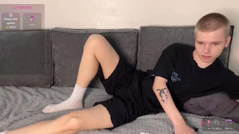 Snapshot of metratok chatting on November 2025 09:54:01 PM Arthur online show from November 2025 09:54:01 PM