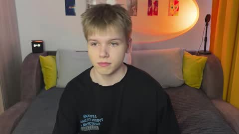 Snapshot of metratok chatting on March 2026 03:51:01 PM Arthur online show from March 2026 03:51:01 PM