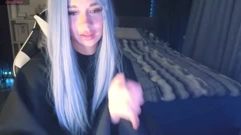 Snapshot of mezzalunaa chatting on September 2025 12:02:02 AM vollmond online show from September 2025 12:02:02 AM