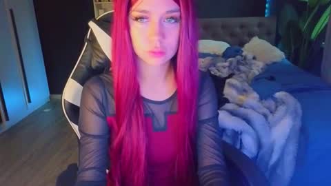 Snapshot of mezzalunaa chatting on November 2025 03:31:01 AM vollmond online show from November 2025 03:31:01 AM