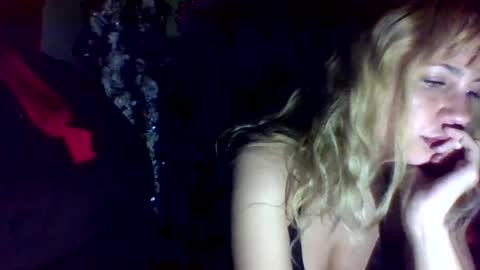 Snapshot of mezzy69 chatting on October 2025 05:48:01 AM mezzy69 online show from October 2025 05:48:01 AM