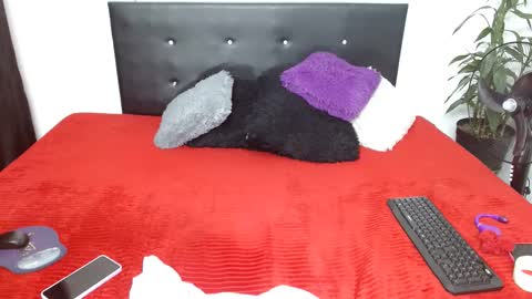 mhia1972 online show from February 2025 05:04:01 PM