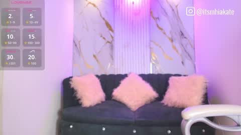 Mhia Kate online show from October 2025 12:02:02 PM