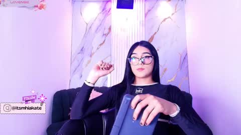 Mhia Kate online show from April 2026 12:10:02 PM