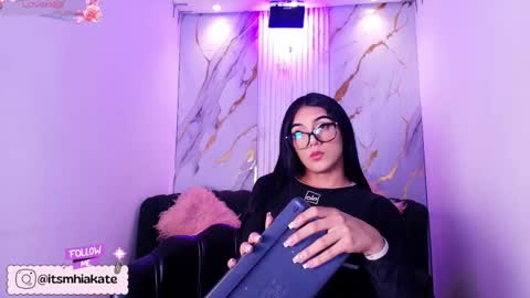 Mhia Kate online show from May 2026 12:10:01 PM