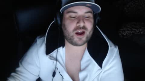 Snapshot of mi_vida21 chatting on January 2026 10:58:02 PM just ask online show from January 2026 10:58:02 PM