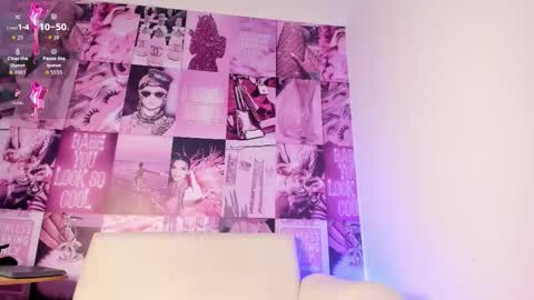 Snapshot of mia120923 chatting on November 2025 06:51:01 PM Mia online show from November 2025 06:51:01 PM