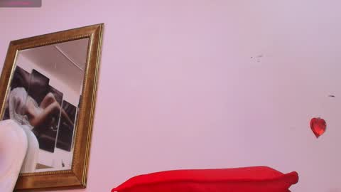 Snapshot of mia_0_ chatting on February 2025 07:47:02 PM Emi online show from February 2025 07:47:02 PM