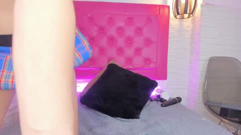 Mia Blonde online show from January 2025 07:01:02 PM