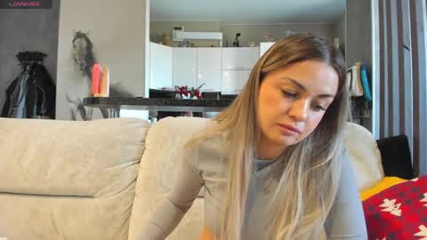 Mia online show from May 2026 02:29:02 AM