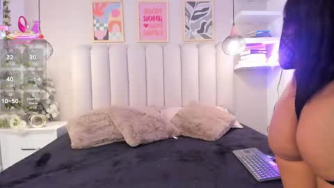 Snapshot of mia__bailey_ chatting on May 2026 03:03:02 AM mia__bailey_ online show from May 2026 03:03:02 AM