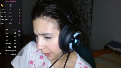 Mia online show from December 2024 06:13:02 AM