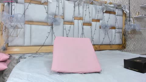 mia__megan online show from December 2024 12:06:01 PM